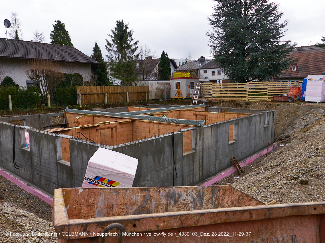 23.12.2022 - Neubau eines Mehrfamilienhause in der Niederalmstraße 16 in Neuperlach-Trudering